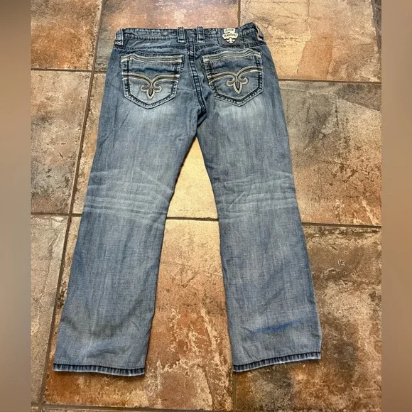 Rock Revival Light Blue Straight Jeans
Style: “Kasen” - Picture 2 of 4